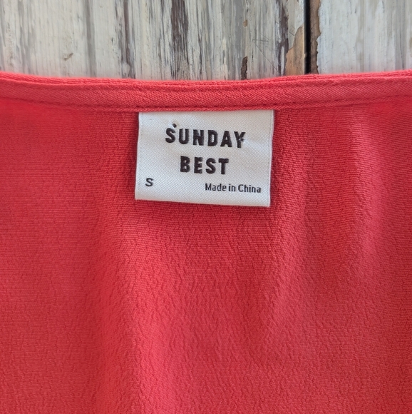 Aritzia Sunday Best Front Tie Blouse New Cropped Cerise Red Women's Small NWT - Picture 5 of 7